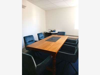 AV local professionnel 103m² rénové R+1 à Mâcon