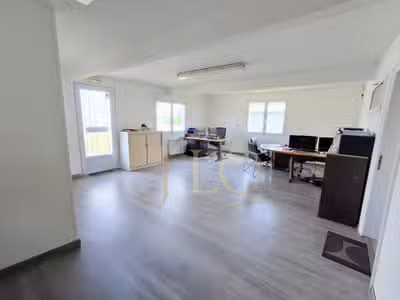 Vente ensemble professionnel de 200m² à Maintenon