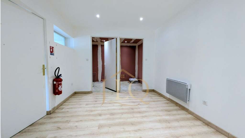 Le camp de base des bâtisseurs - 200 m² de locaux