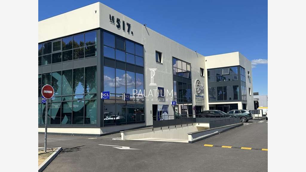 Locaux neufs à Vendre