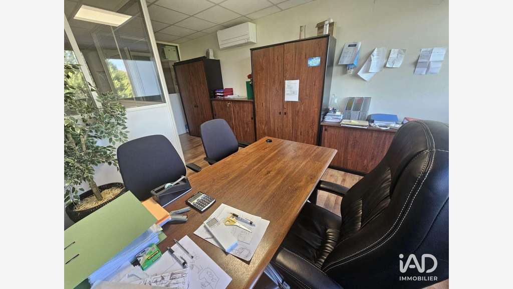 Vente bureau 46m² à Mareuil-Lès-Meaux