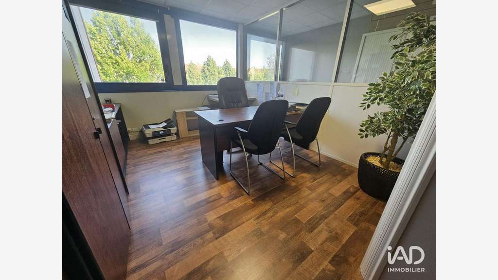 Vente bureau 46m² à Mareuil-Lès-Meaux