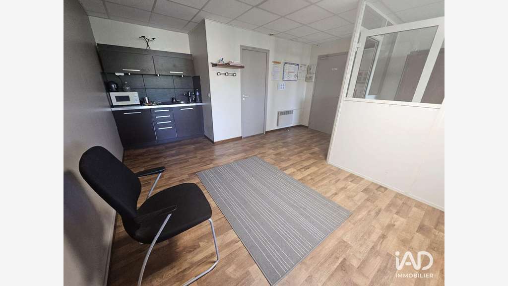 Vente bureau 46m² à Mareuil-Lès-Meaux