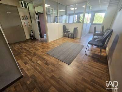 Vente bureau 46m² à Mareuil-Lès-Meaux