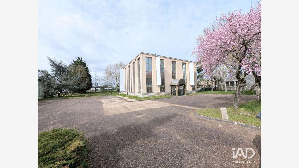 Vente bureaux de 768m² à Marly proche Metz