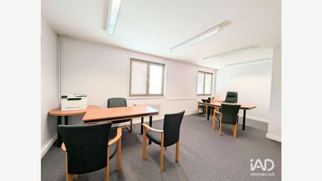 Vente bureaux de 768m² à Marly proche Metz