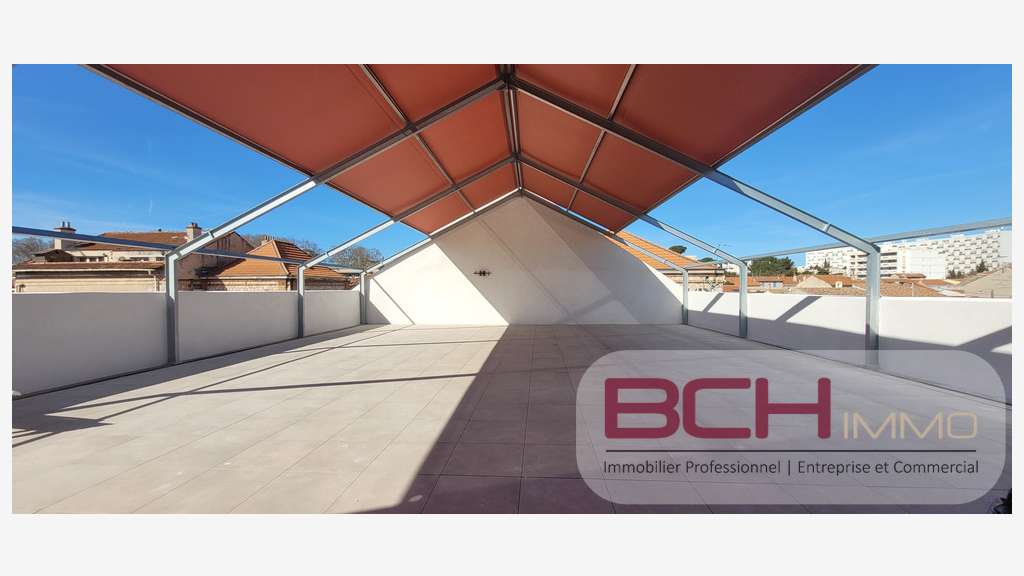 Vente bureaux de standing lumineux 281m² Marseille