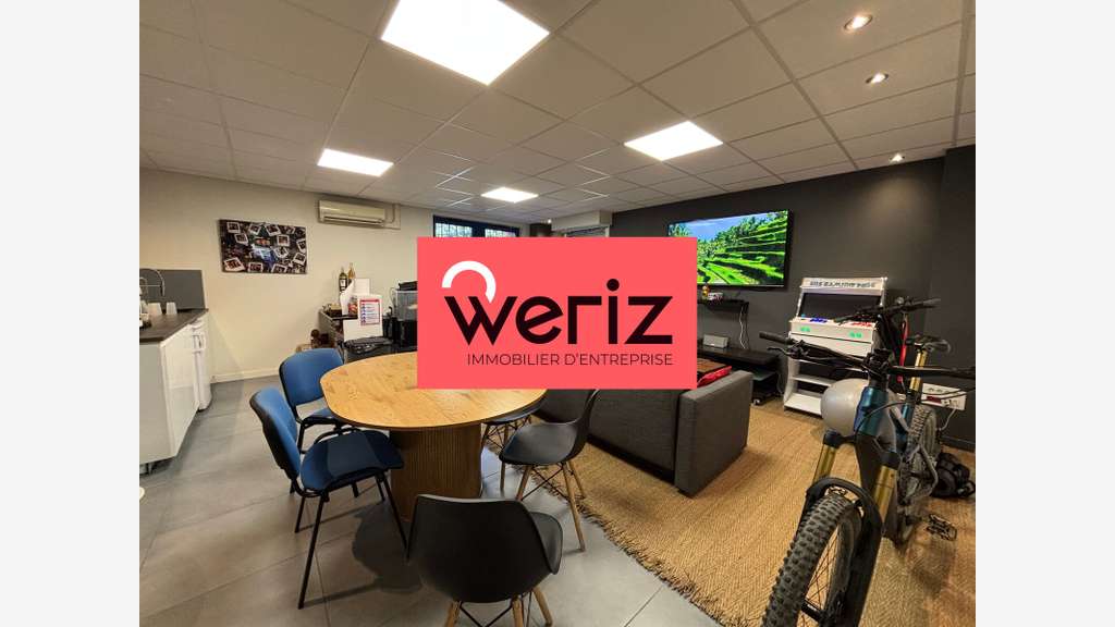 Bureaux de 300 m² non divisibles à Vendre à MARSEI