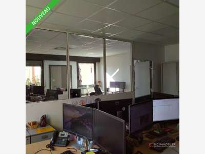 Immeuble de bureaux à vendre à Marseille 16e