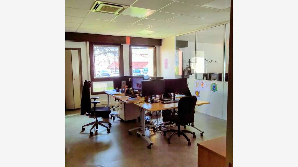 Immeuble de bureaux à vendre à Marseille 16e