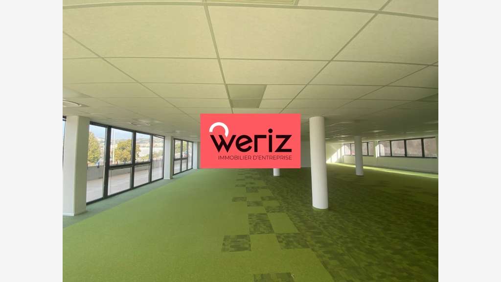 Loue bureaux lumineux 142m² avec vue mer Marseille