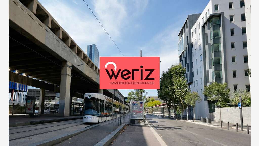 Vente local commercial de 204m² à Marseille 13003