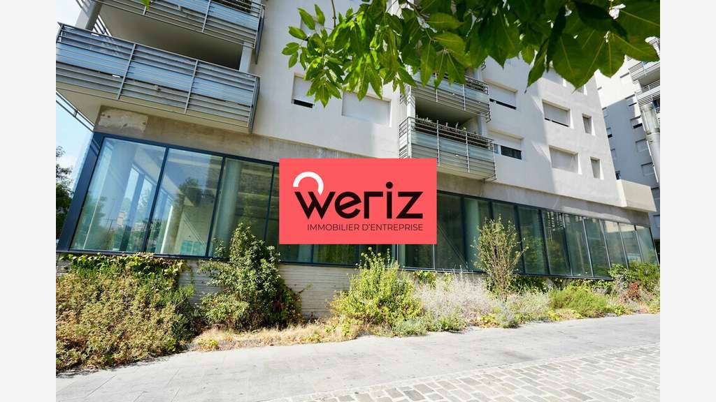 AV local commercial 223m² empl stratég Marseille
