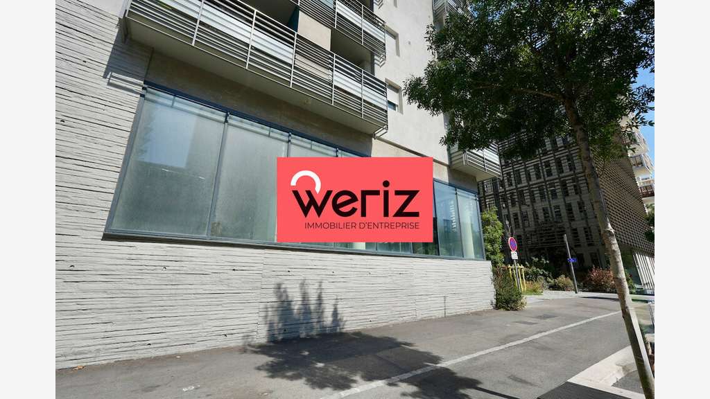 AV local commercial 223m² empl stratég Marseille