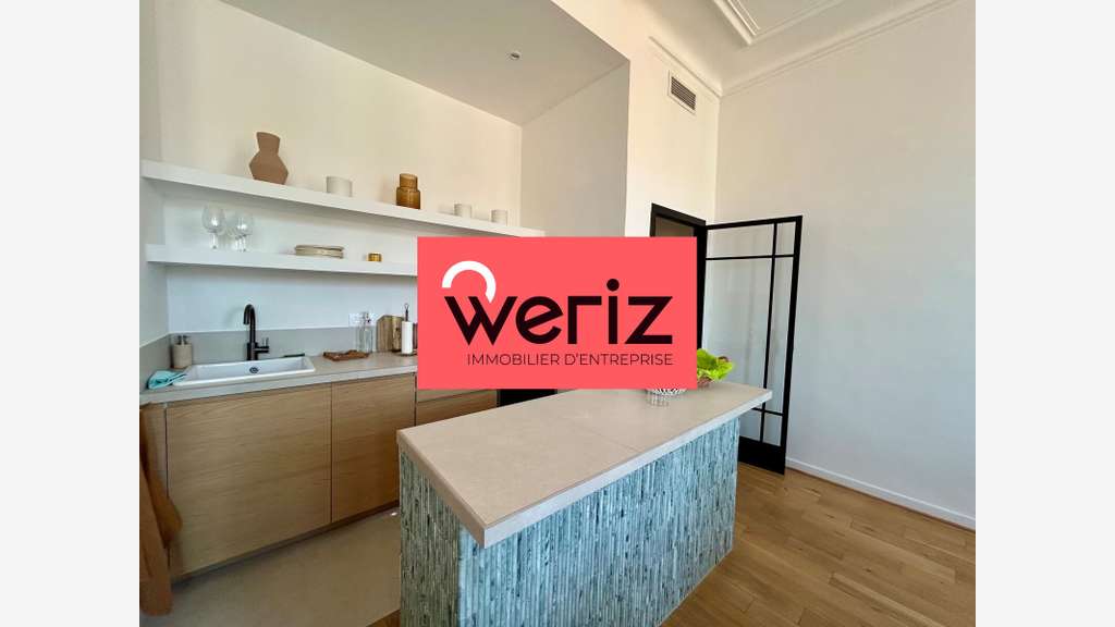 propose à la vente un espace de bureaux exce