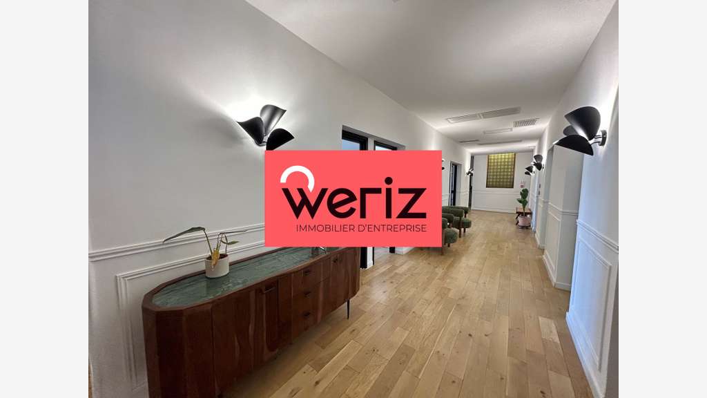 propose à la vente un espace de bureaux exce