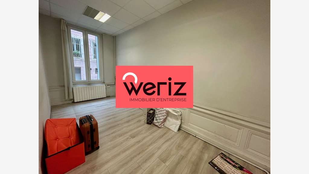 AV bureaux 204m² en RDC surélevé centre Marseille