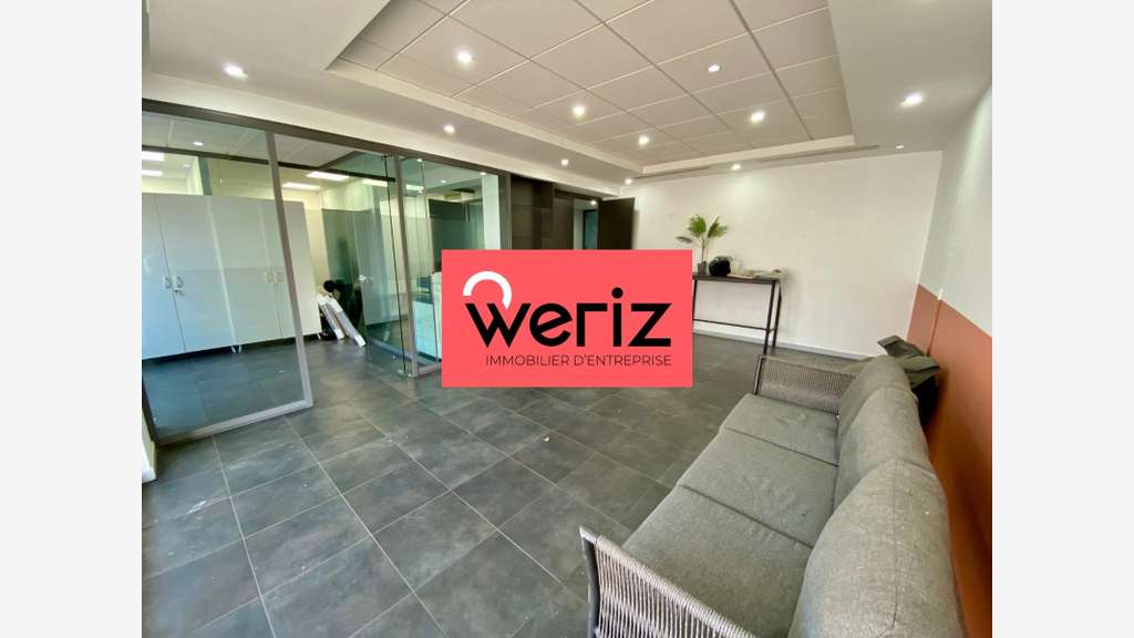 Location bureaux 135m² lumineux à Marseille 13008