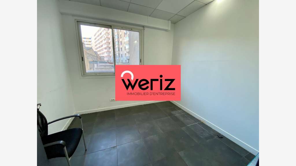 Location bureaux 135m² lumineux à Marseille 13008