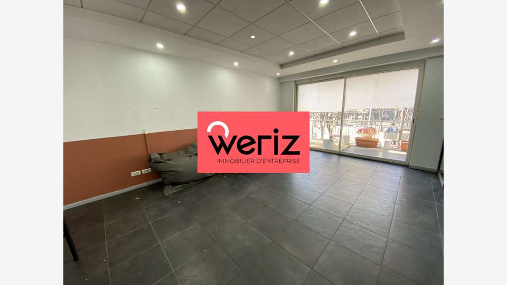 Location bureaux 135m² lumineux à Marseille 13008