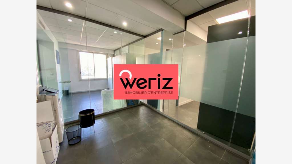 Location bureaux 135m² lumineux à Marseille 13008