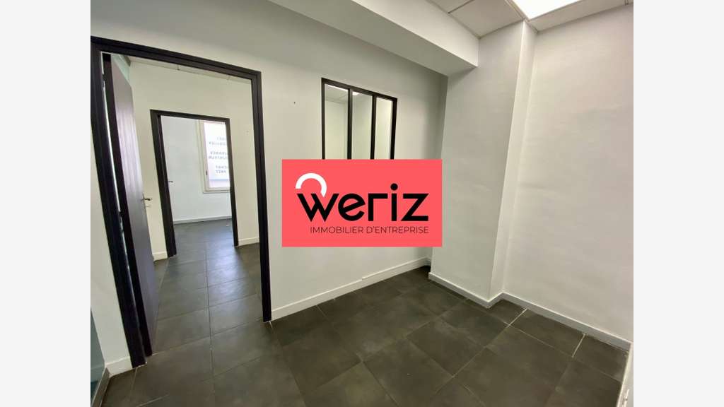 Location bureaux 135m² lumineux à Marseille 13008