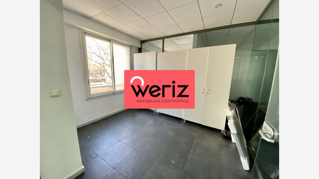 Location bureaux 135m² lumineux à Marseille 13008