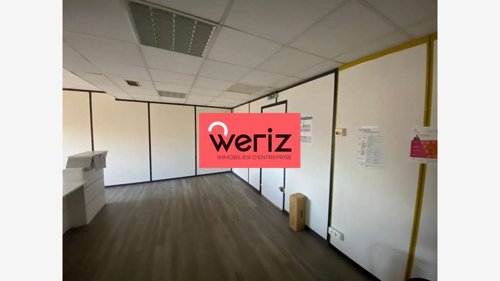 AV bureaux PMR 300m² lumineux à Marseille 13008
