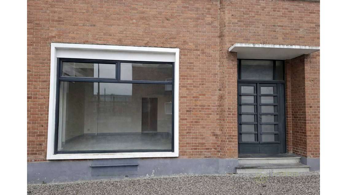 AV superbe local commercial 50m² à Maubeuge centre