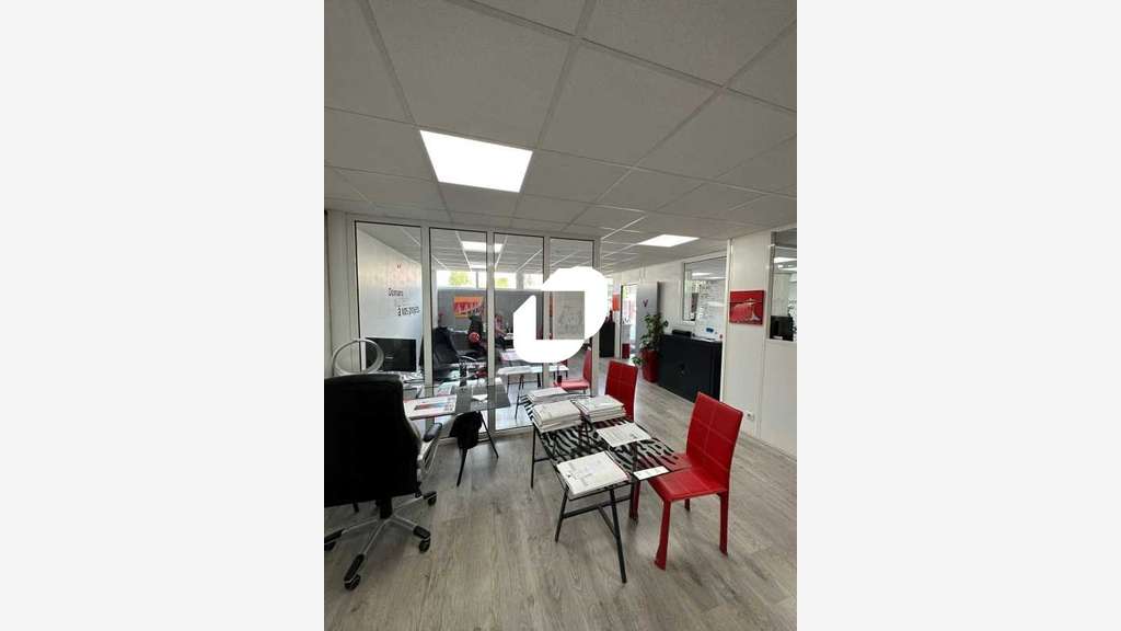 Vente Bureaux 279m² Maule