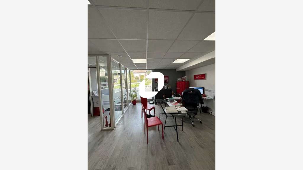 Vente Bureaux 279m² Maule