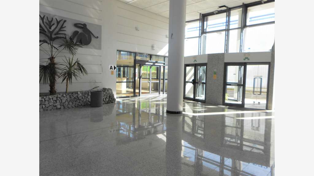BUREAUX A FORT POTENTIEL DE REPOSITIONNEMENT