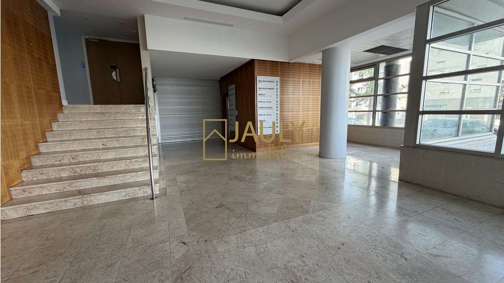 Vente bureaux de 330m² au 3ème étage à Meaux