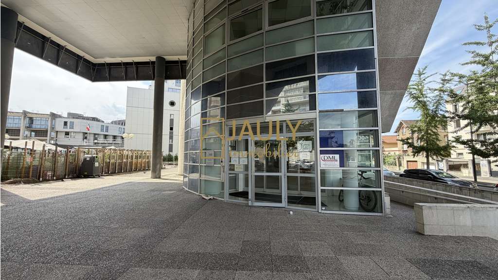 Vente bureaux de 330m² au 3ème étage à Meaux