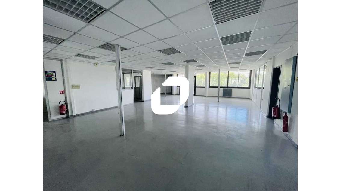 Vente Bureaux 220m² Melun