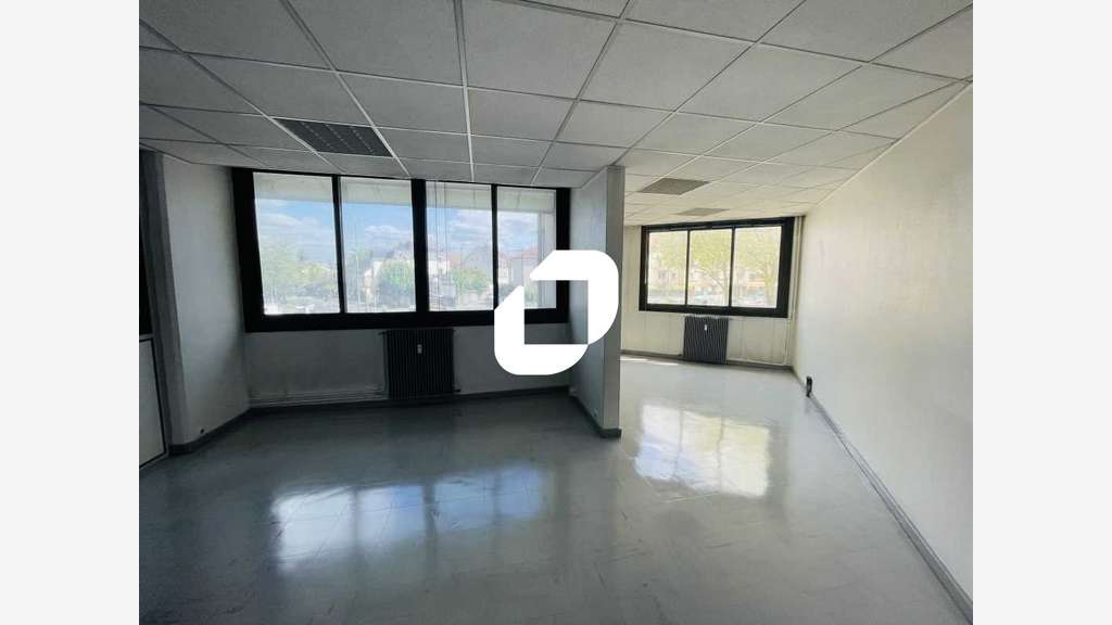 Vente Bureaux 220m² Melun