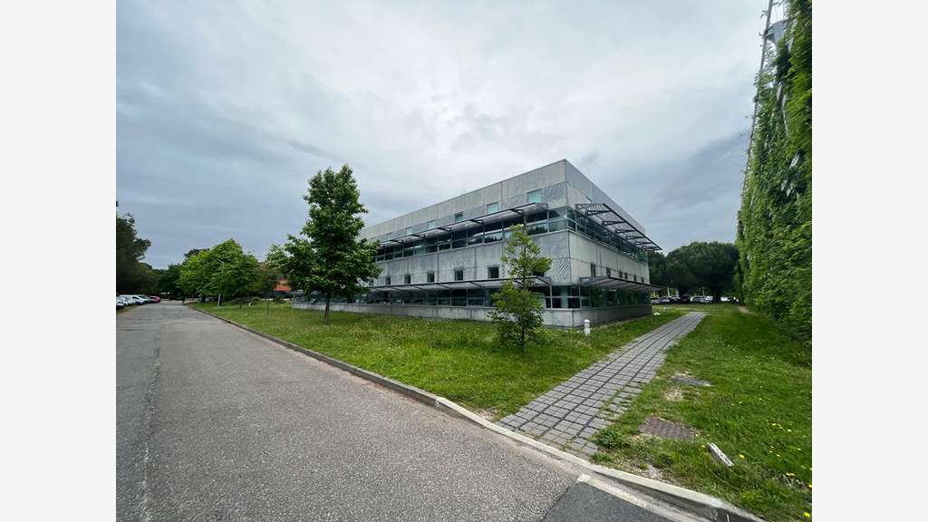 AV bureaux 215m² à Mérignac proximité aéroport