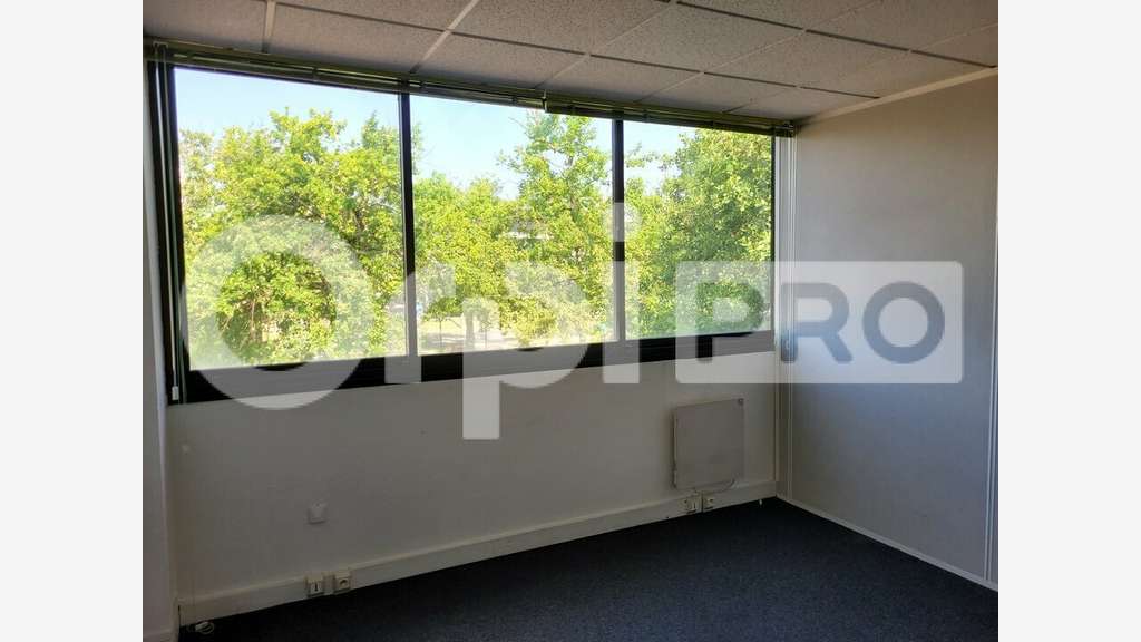 Bureau de 79m² à vendre en ZA à Mérignac