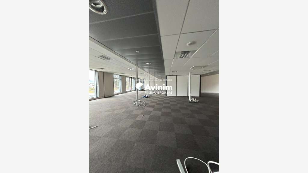 Bureaux haut standing à vendre PAE de La Bouvarde