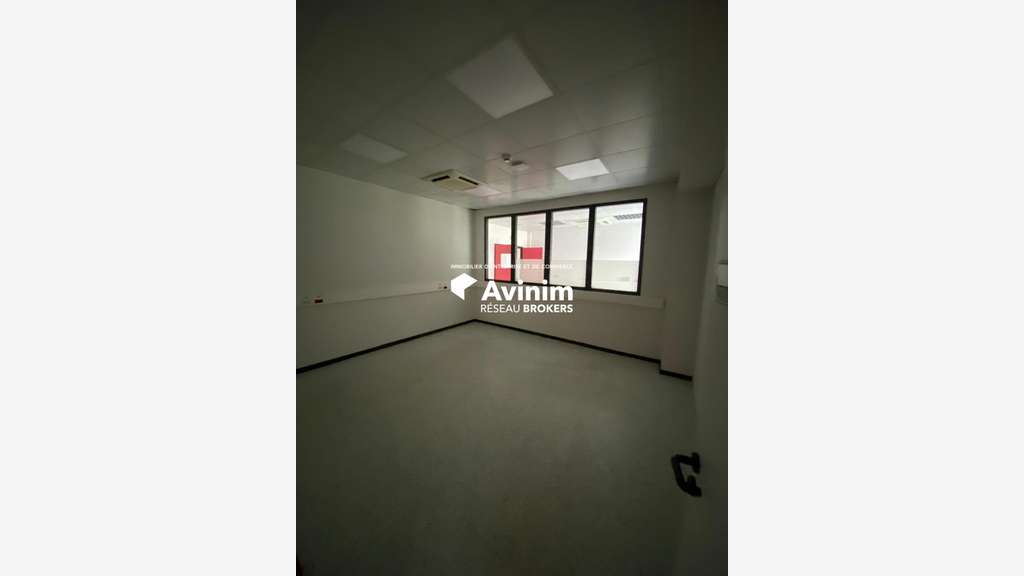 Vente bureaux indépendants 953m² à Meylan
