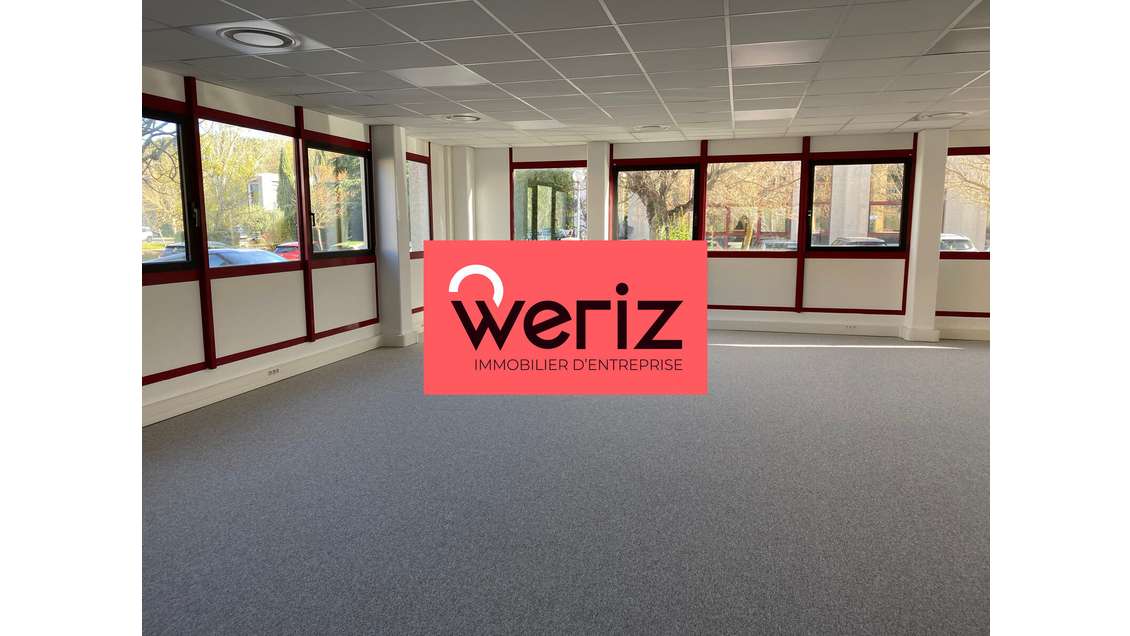 Vente bureaux rénovés 391m² Meyreuil accès A8