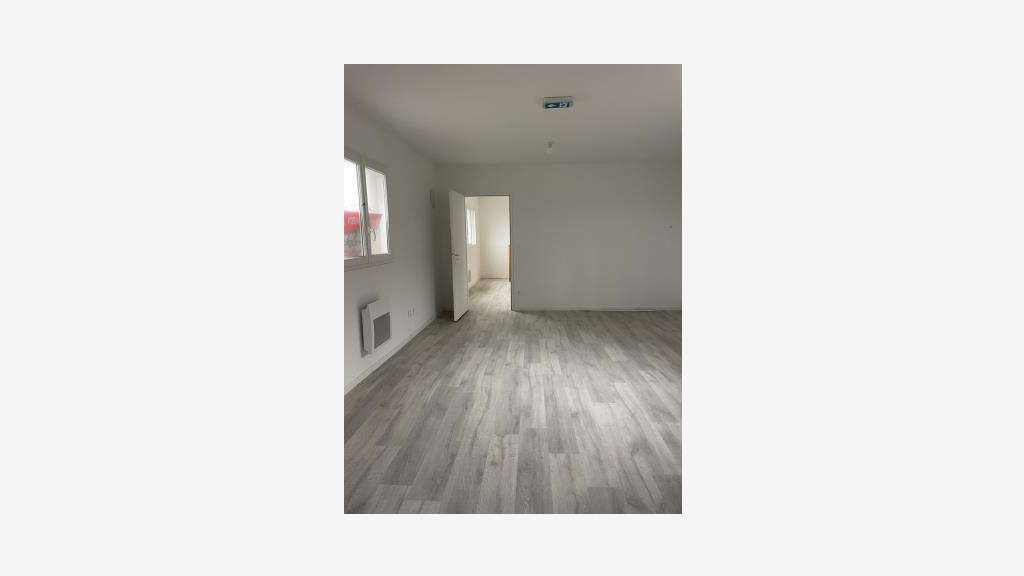 Vente bureau 100m² sur 2 étages à Migné-Auxances