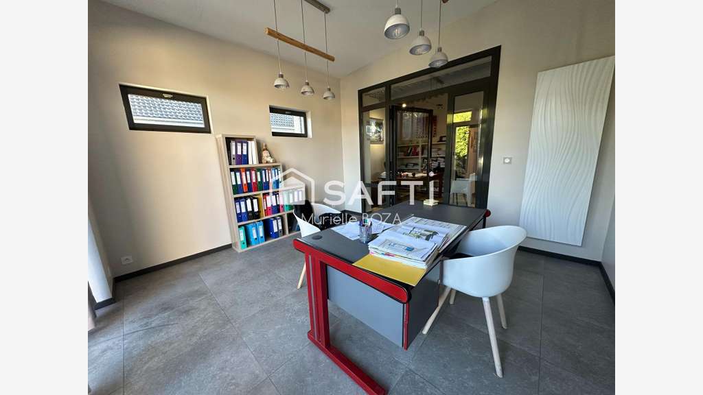 AV bureaux 105m² avec terrain 394m² à Moirans