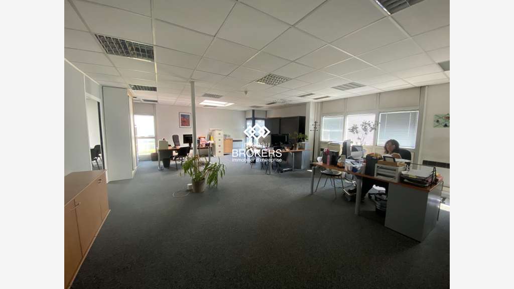 AV plateau de bureaux à Meylan Zone de Maupertuis