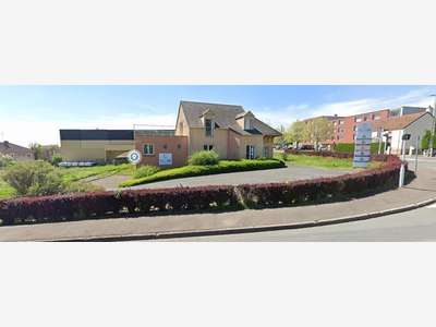 A vendre bureaux 300m² à Montceau-les-Mines 