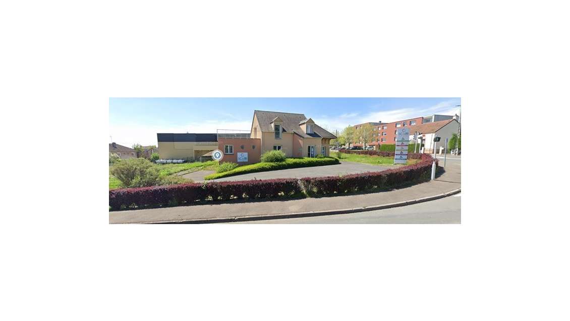 A vendre bureaux 300m² à Montceau-les-Mines 