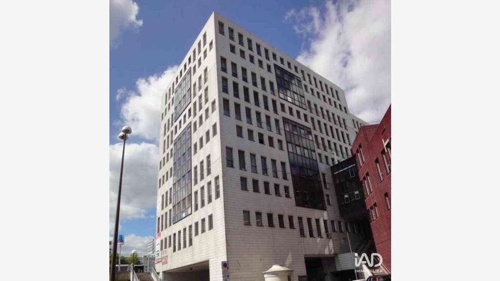 Vente bureaux + 2 parkings Montigny-le-Bretonneux