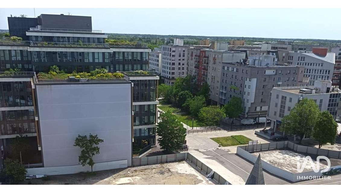 Vente bureaux 237m² à Montigny-le-Bretonneux