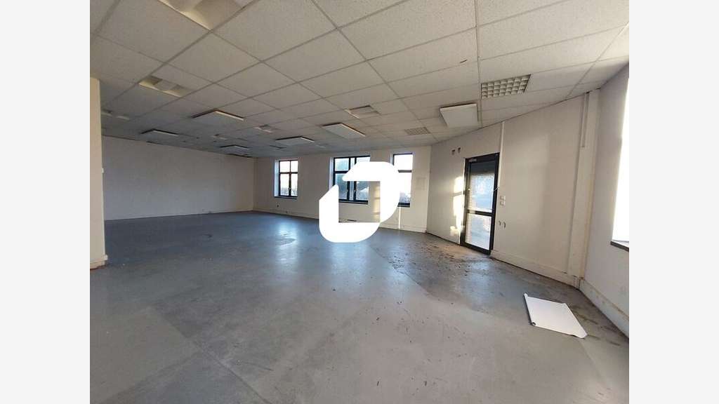 Vente Bureaux 821m² Montigny le bretonneux