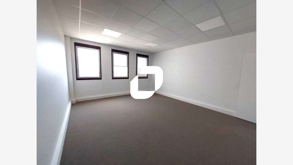 Vente Bureaux 238m² Montigny le bretonneux